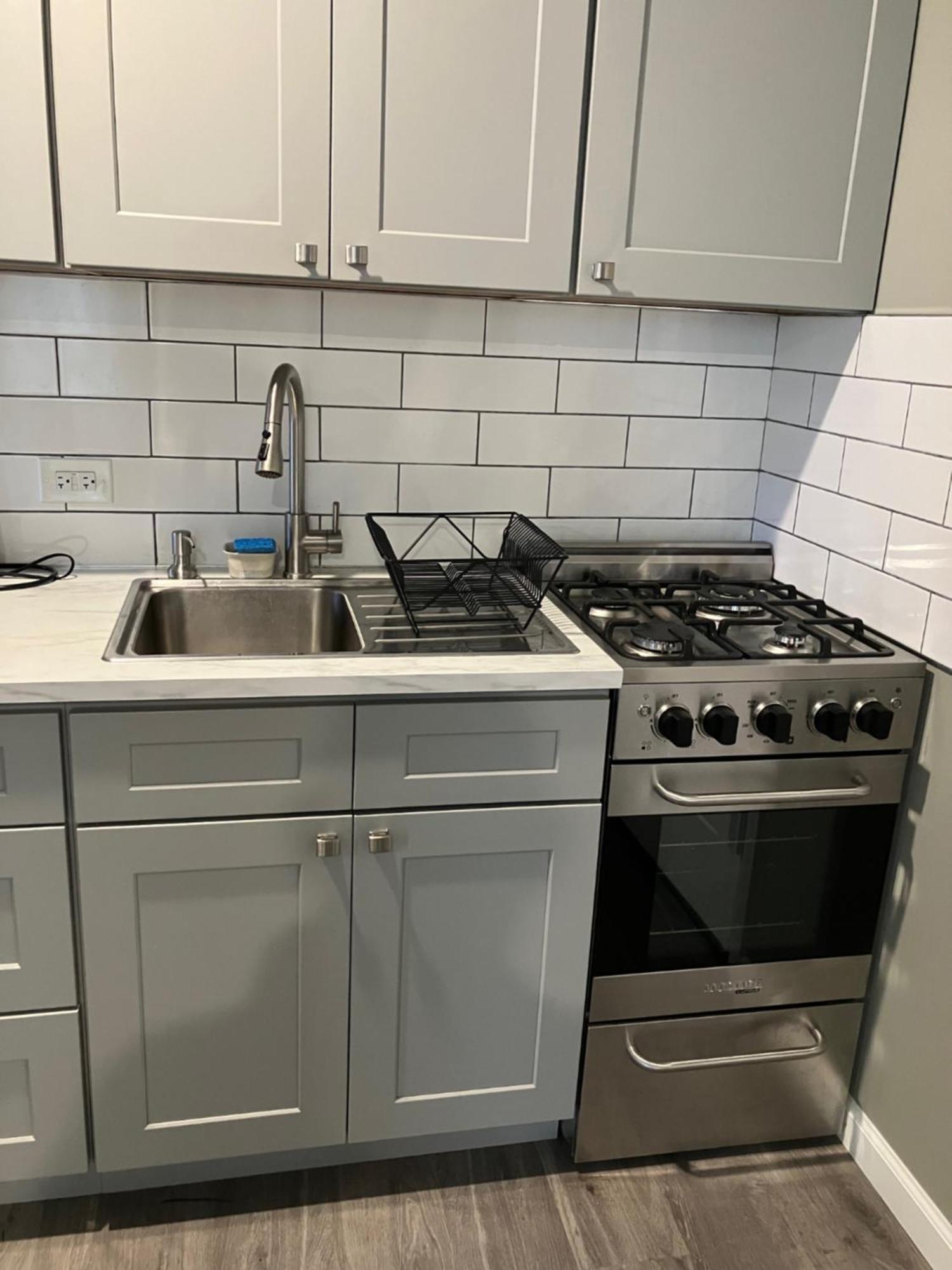 One Bedroom, Nyc 45 Min By Subway , Brooklyn, Brighton Nova York